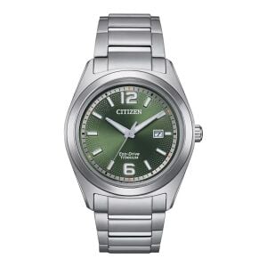 Citizen Eco-Drive Erkek Kol Saati – 41.5 mm, Yeşil Kadran, Gümüş Titanyum Kordon, 5 ATM